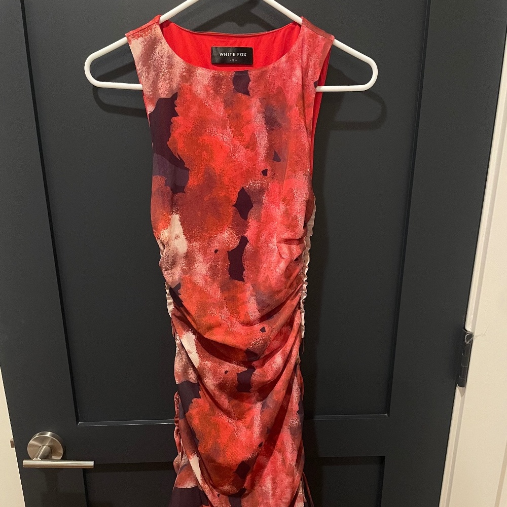 Super cute watercolor print bodycon dress